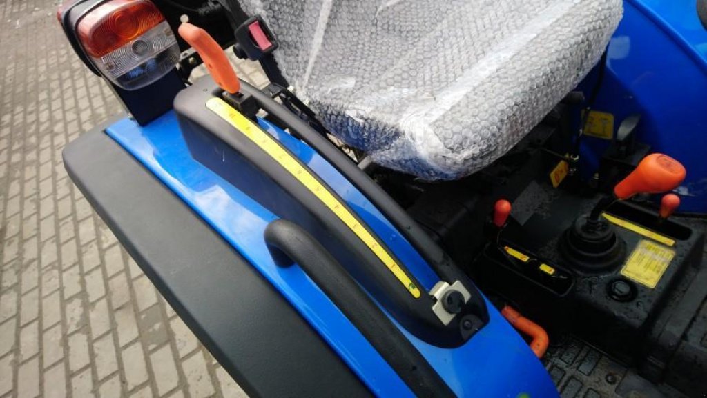 Hopfentraktor des Typs Solis 26, Neumaschine in Глеваха (Bild 4)