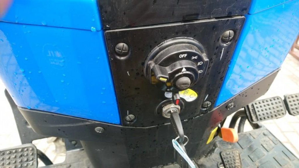 Hopfentraktor des Typs Solis 26, Neumaschine in Глеваха (Bild 2)