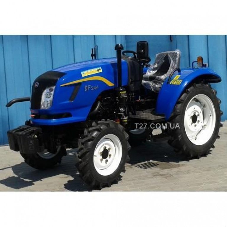 Hopfentraktor des Typs Dong Feng DF 404, Neumaschine in Глеваха (Bild 1)