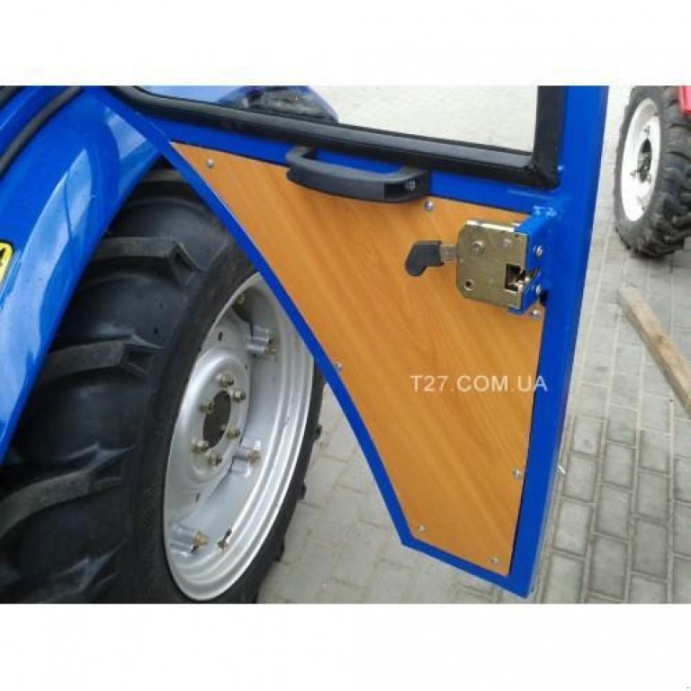 Hopfentraktor des Typs Dong Feng DF 354, Neumaschine in Глеваха (Bild 3)