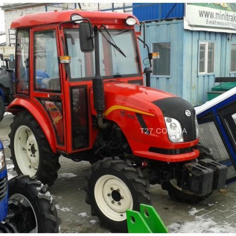 Hopfentraktor des Typs Dong Feng DF 244 K, Gebrauchtmaschine in Глеваха (Bild 2)