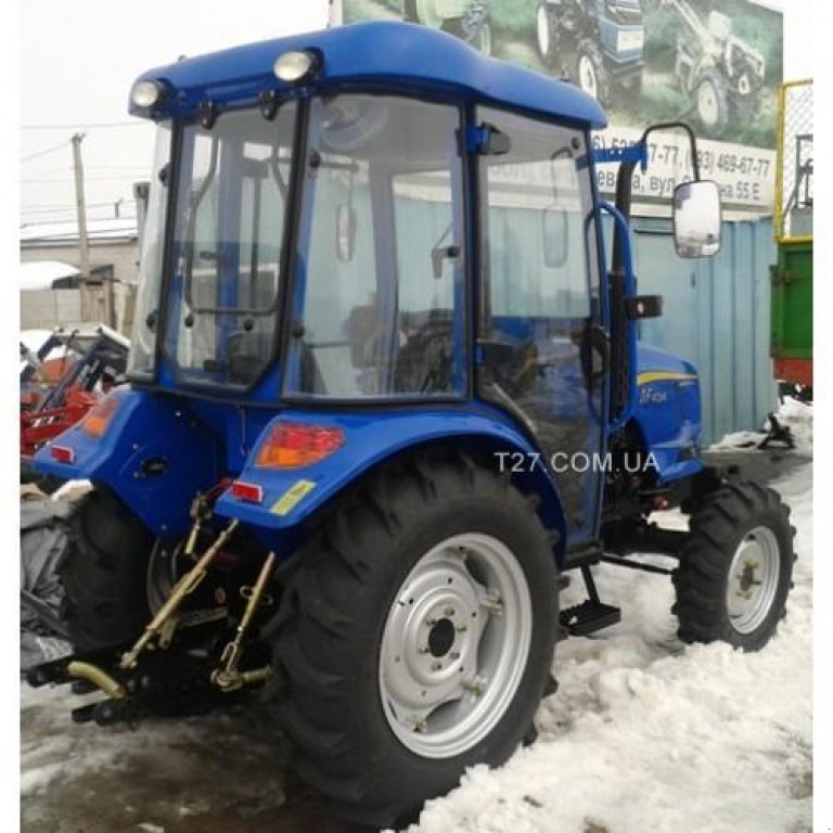 Hopfentraktor des Typs Dong Feng DF 404 Cab, Neumaschine in Глеваха (Bild 10)