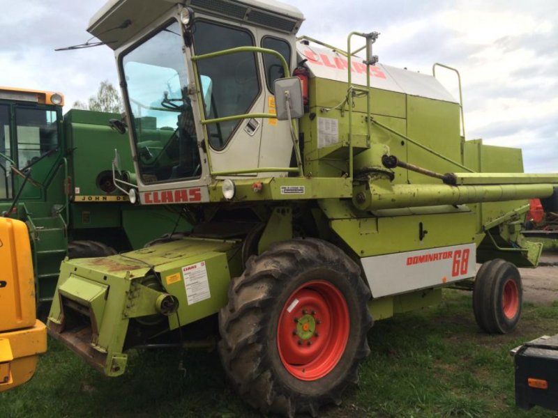 Oldtimer-Mähdrescher des Typs CLAAS Dominator 68, Neumaschine in Луцьк (Bild 1)