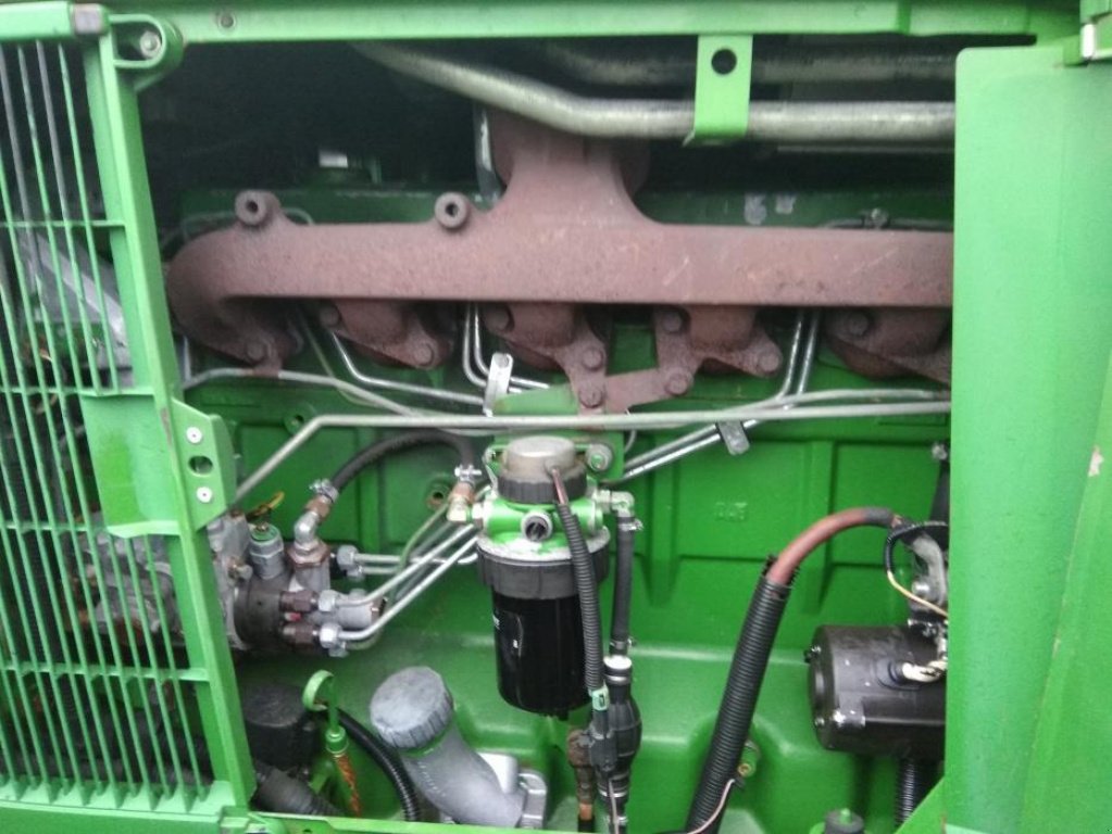 Oldtimer-Traktor des Typs John Deere 6910, Neumaschine in Луцьк (Bild 6)