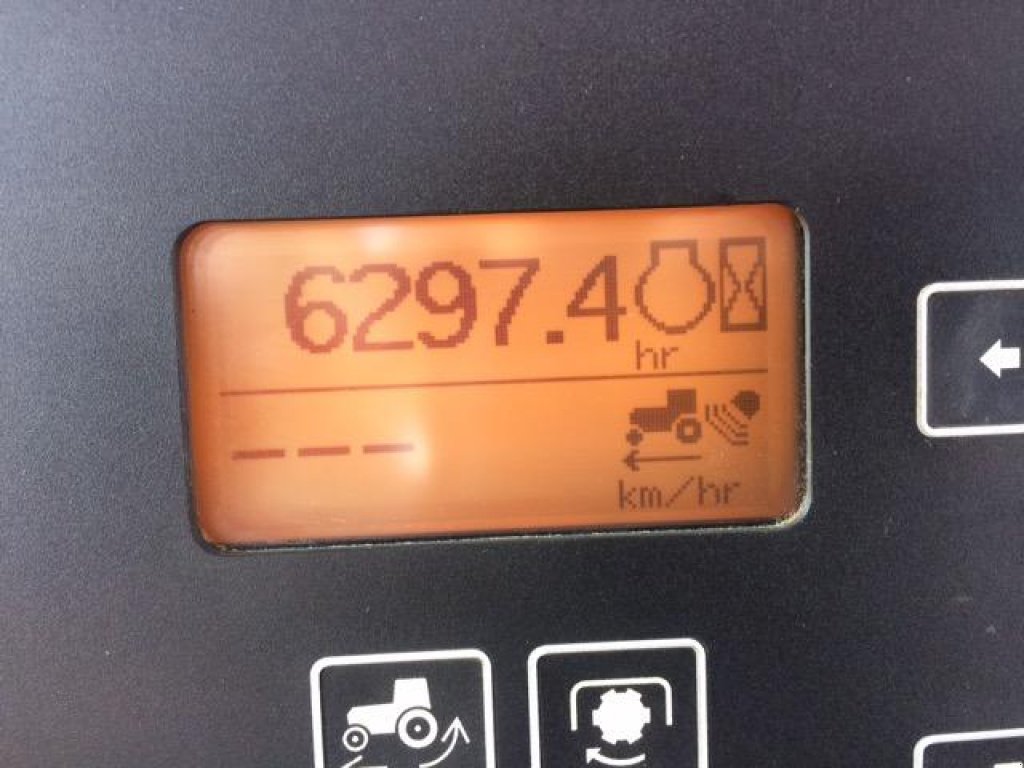 Oldtimer-Traktor des Typs John Deere 7820, Neumaschine in Луцьк (Bild 2)