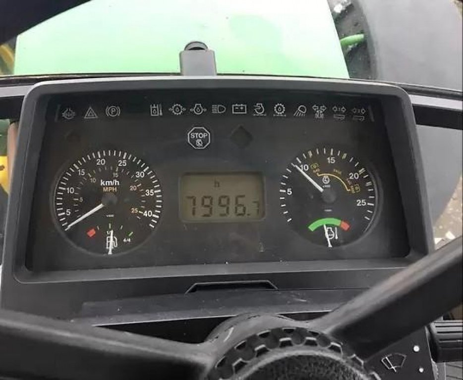 Oldtimer-Traktor des Typs John Deere 6800, Neumaschine in Луцьк (Bild 3)