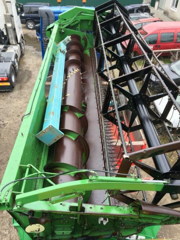 Oldtimer-Mähdrescher des Typs John Deere 2066, Neumaschine in Луцьк (Bild 7)