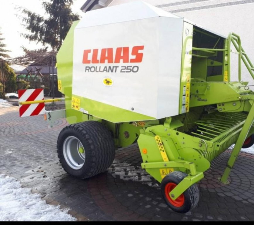 Rundballenpresse des Typs CLAAS Rollant 250 Roto Cut,  in Луцьк (Bild 7)