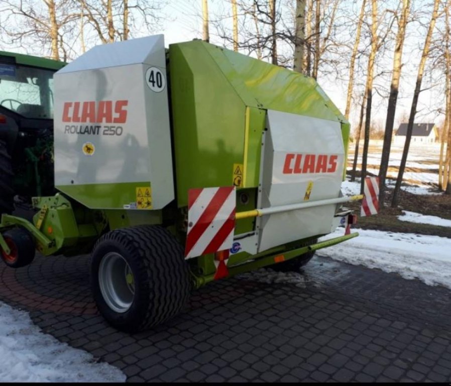Rundballenpresse des Typs CLAAS Rollant 250 Roto Cut,  in Луцьк (Bild 8)