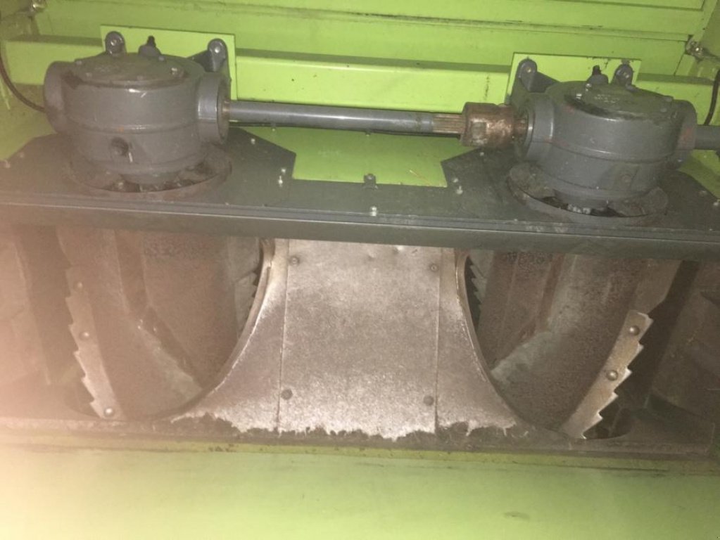 Oldtimer-Mähdrescher des Typs CLAAS Lexion 480, Neumaschine in Луцьк (Bild 6)