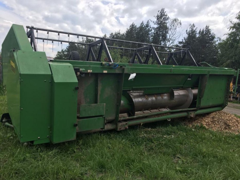 Oldtimer-Mähdrescher des Typs John Deere 1052, Neumaschine in Луцьк (Bild 8)