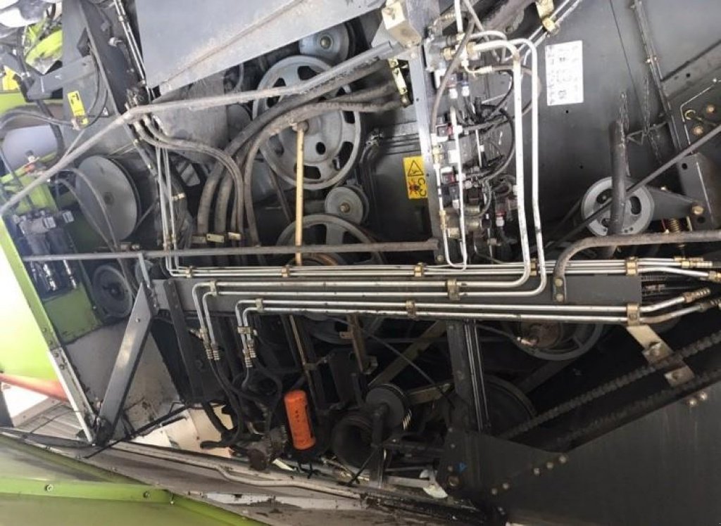 Oldtimer-Mähdrescher des Typs CLAAS Lexion 460, Neumaschine in Луцьк (Bild 3)