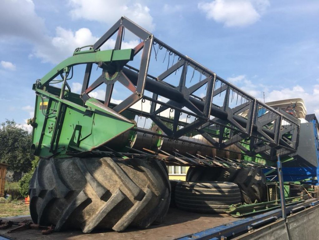 Oldtimer-Mähdrescher des Typs John Deere 1144, Neumaschine in Луцьк (Bild 3)