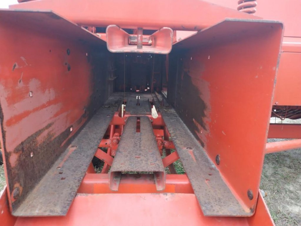 Hochdruckpresse des Typs Massey Ferguson 120, Gebrauchtmaschine in Луцьк (Bild 4)