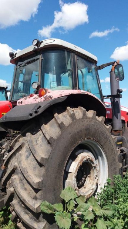 Oldtimer-Traktor des Typs Massey Ferguson 8480A Dyna-VT, Neumaschine in Харків (Bild 3)