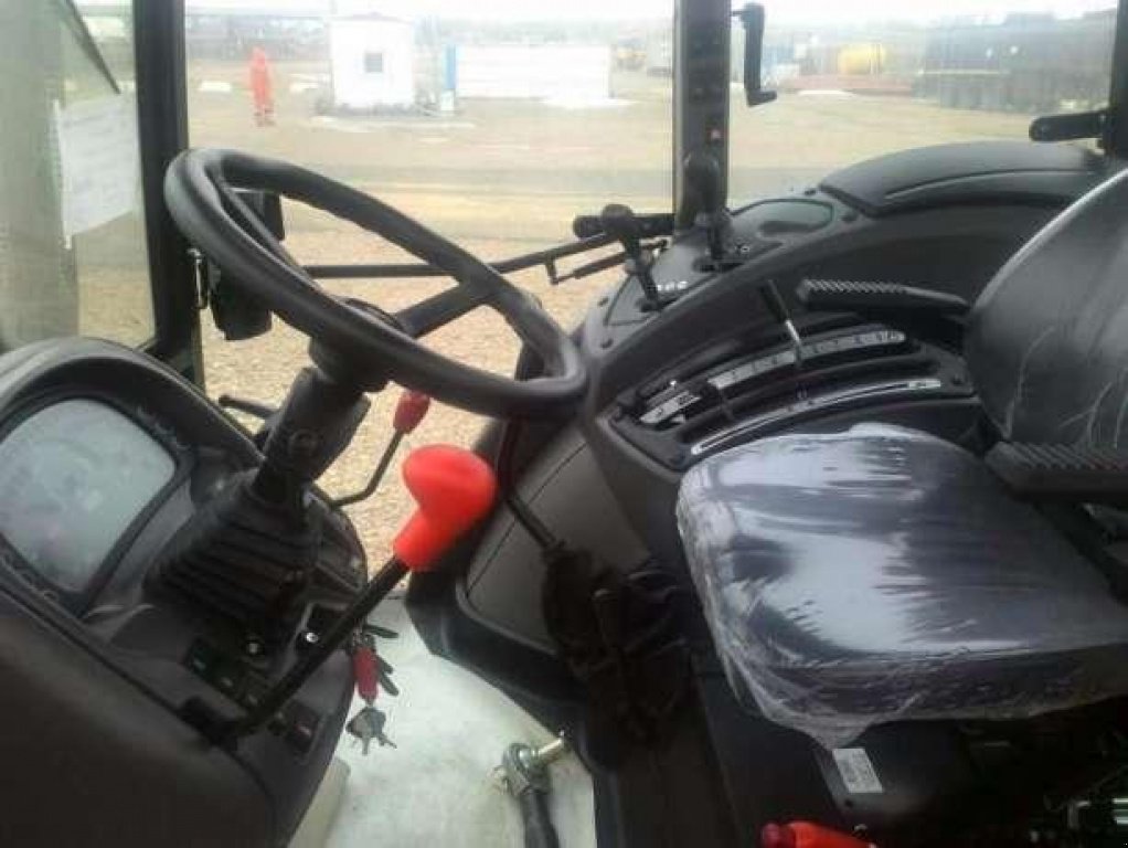 Oldtimer-Traktor des Typs Zetor 7341, Neumaschine in Дніпропетровськ (Bild 6)