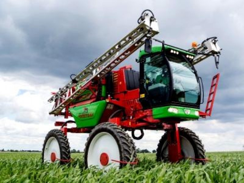 Selbstfahrspritze des Typs Krukowiak Herkules 3500/28/ALU, Neumaschine in Одеса (Bild 1)