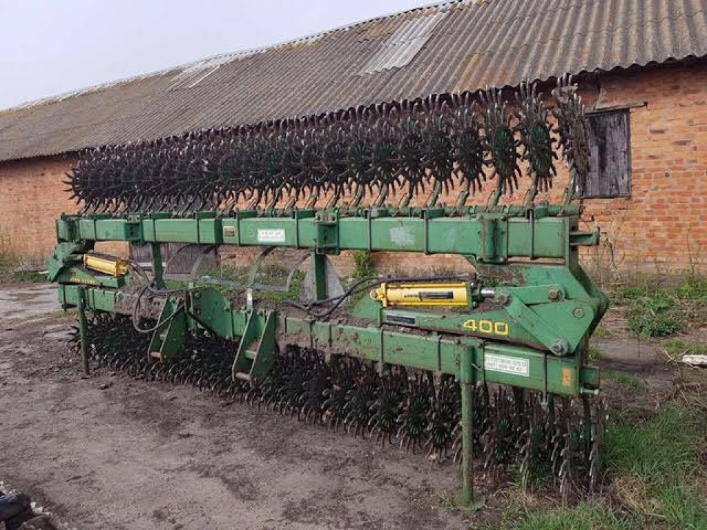 Wiesenegge des Typs John Deere 400 / 9,3,  in Одеса (Bild 1)