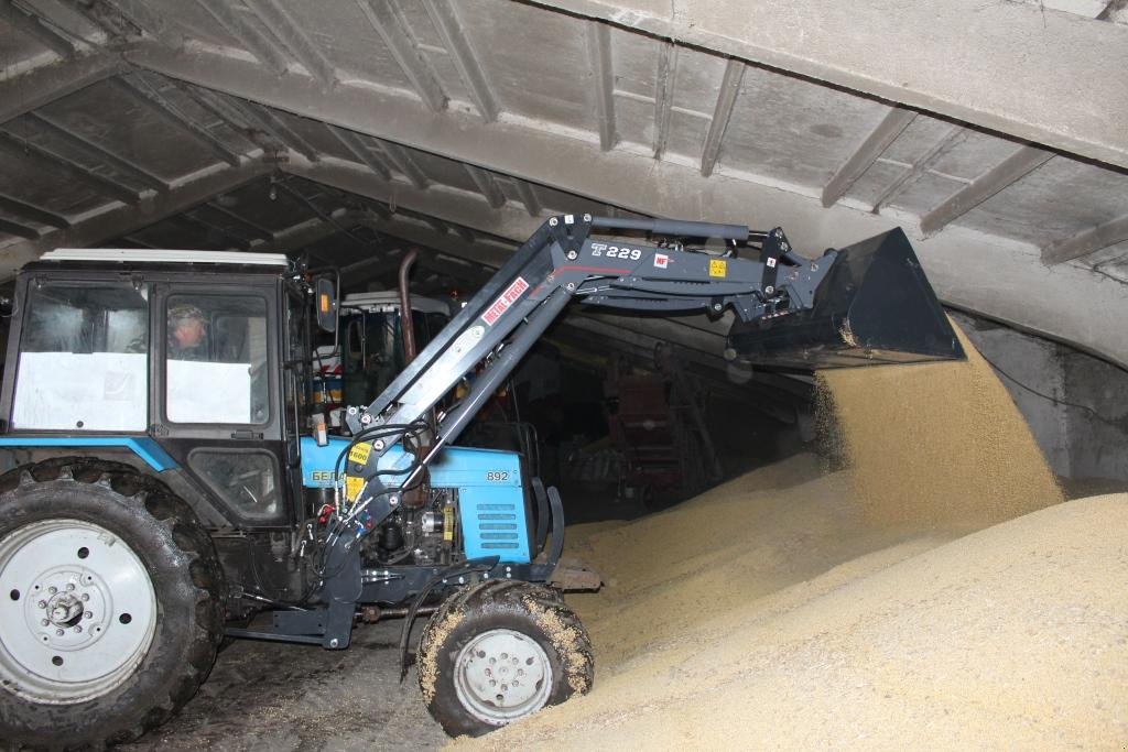 Frontlader des Typs Metal-Fach Т229-D15, Neumaschine in Львів (Bild 4)