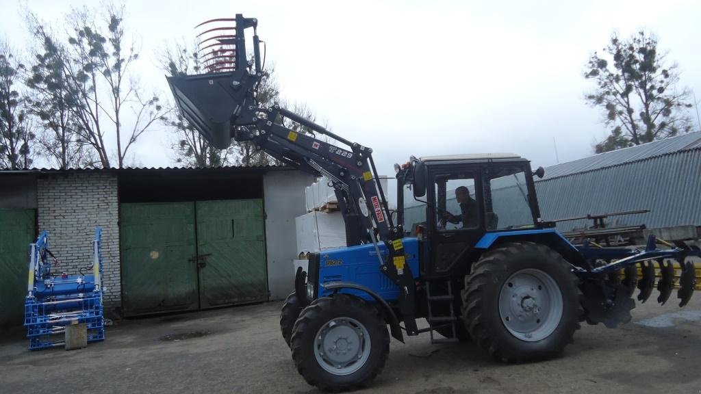 Frontlader des Typs Metal-Fach Т229-D15, Neumaschine in Львів (Bild 9)