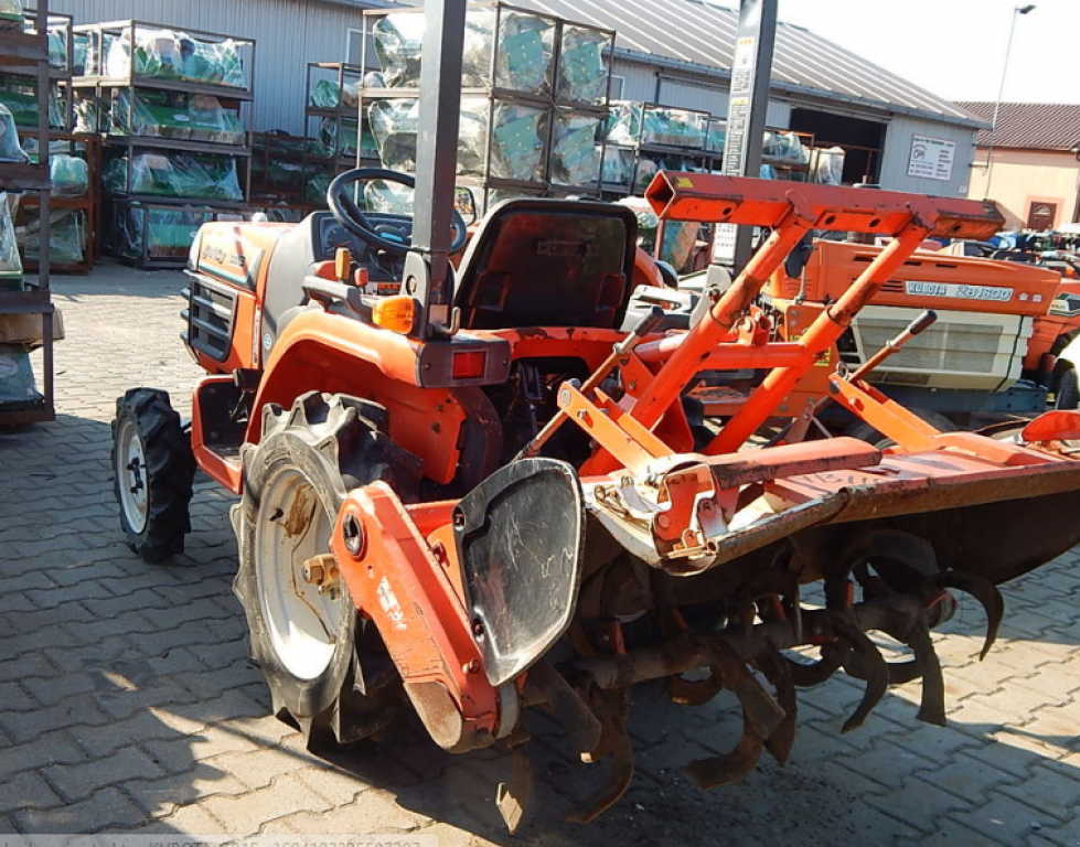 Hopfentraktor des Typs Kubota GB-13, Neumaschine in Харків (Bild 2)