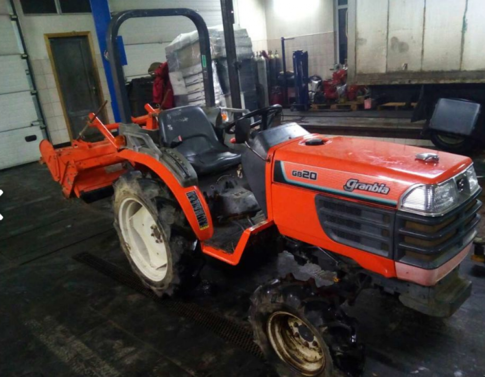 Hopfentraktor des Typs Kubota GB-20, Neumaschine in Харків (Bild 4)