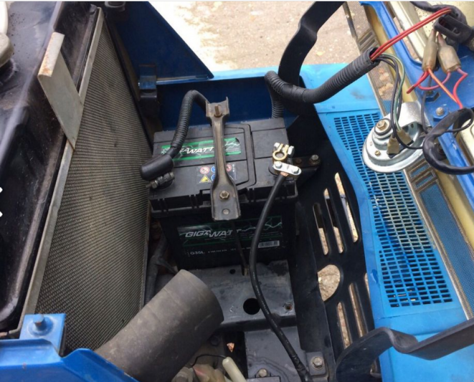 Hopfentraktor des Typs Iseki TU 160, Neumaschine in Харків (Bild 5)