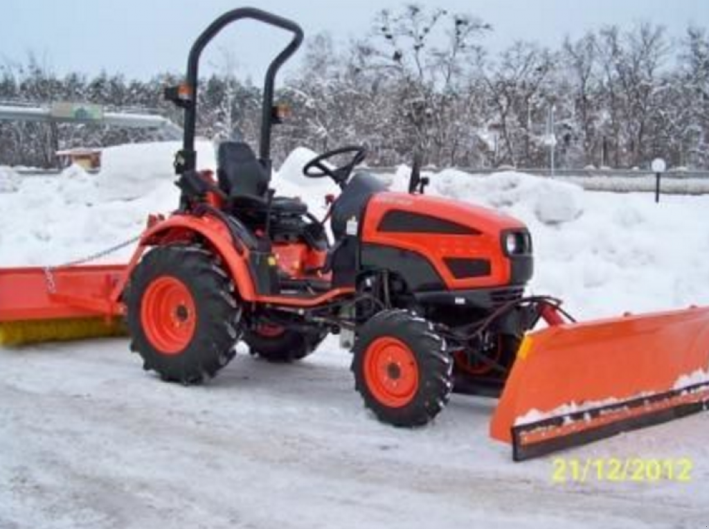 Hopfentraktor des Typs LOVOL TE 244, Neumaschine in Київ (Bild 3)