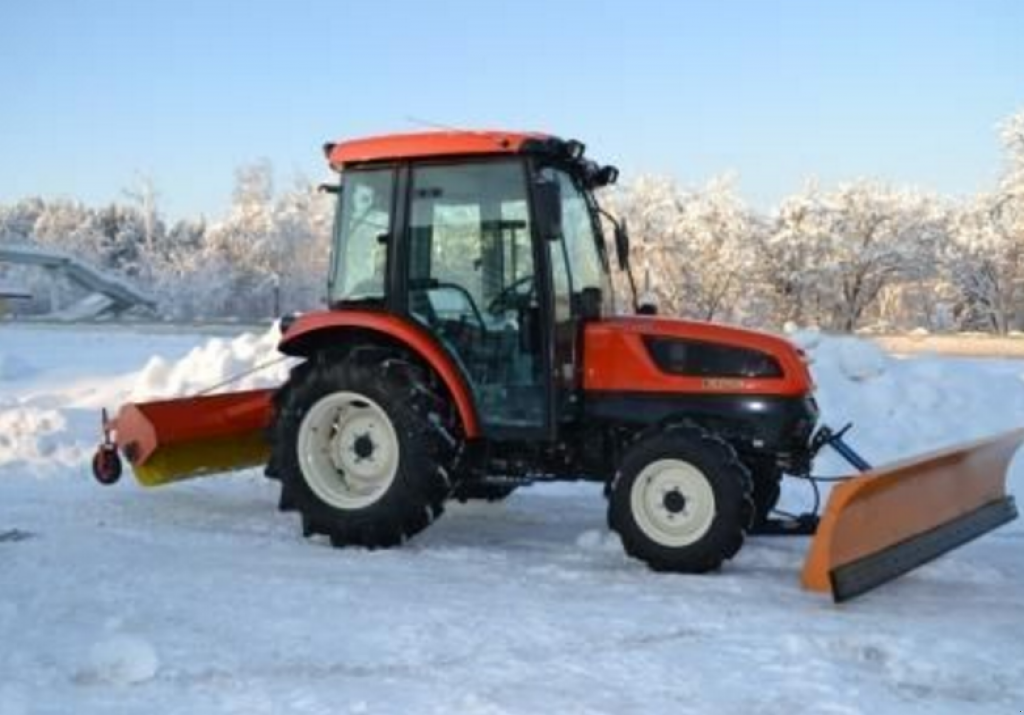 Hopfentraktor des Typs Kioti NX4510C, Neumaschine in Київ (Bild 1)