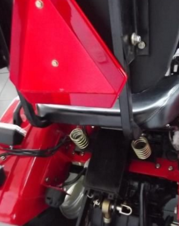 Hopfentraktor des Typs Mitsubishi MT 180D, Neumaschine in Київ (Bild 4)