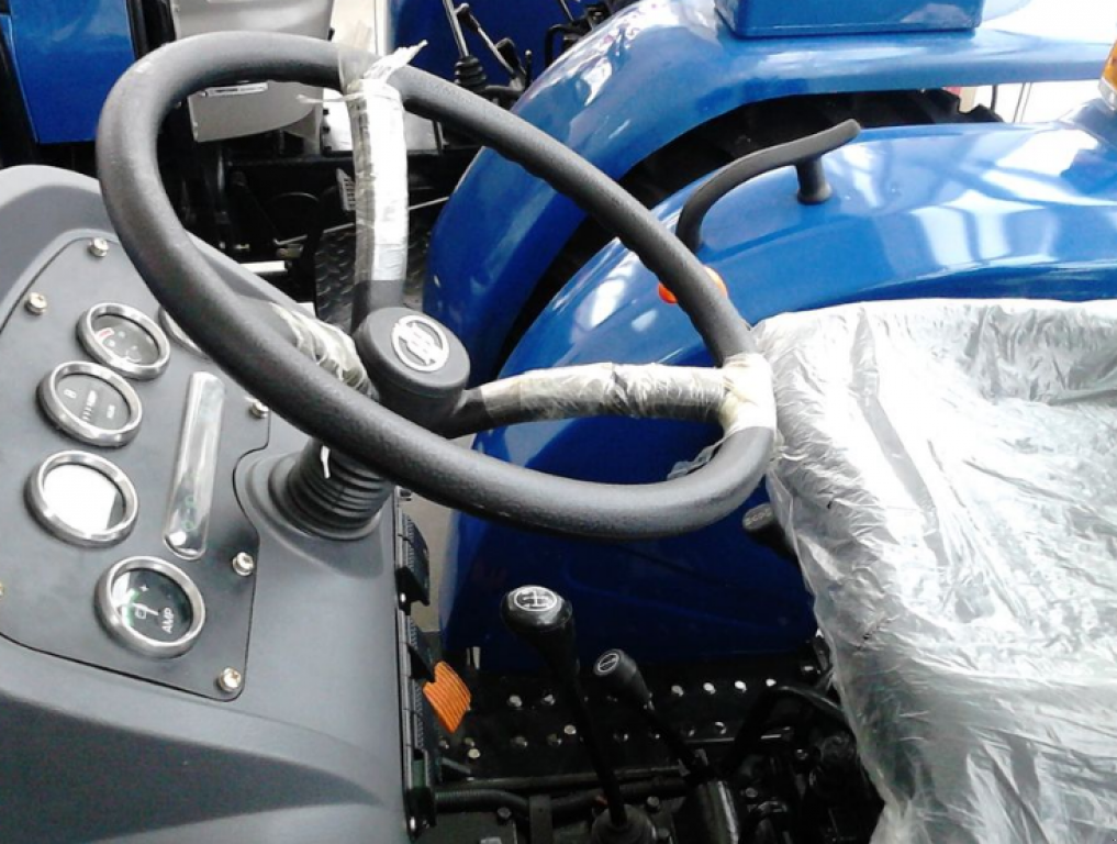 Hopfentraktor des Typs Jinma 264 E, Neumaschine in Київ (Bild 3)