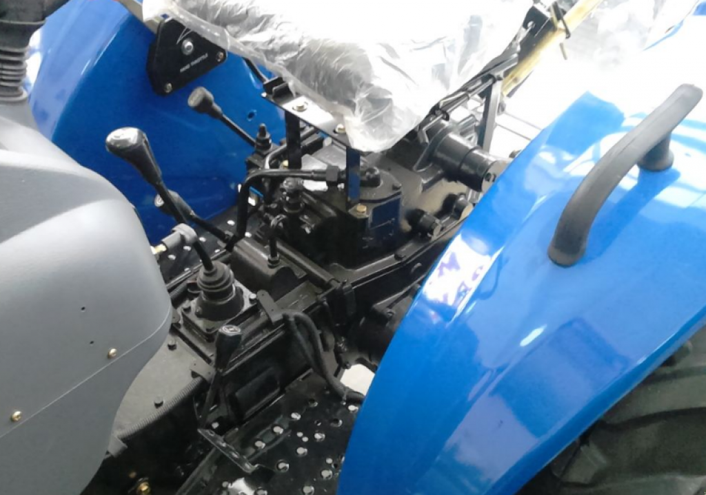 Hopfentraktor des Typs Jinma 264 E, Neumaschine in Київ (Bild 4)