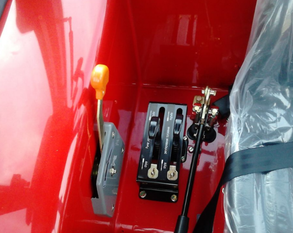 Hopfentraktor des Typs LOVOL Lovol 454C, Neumaschine in Київ (Bild 9)