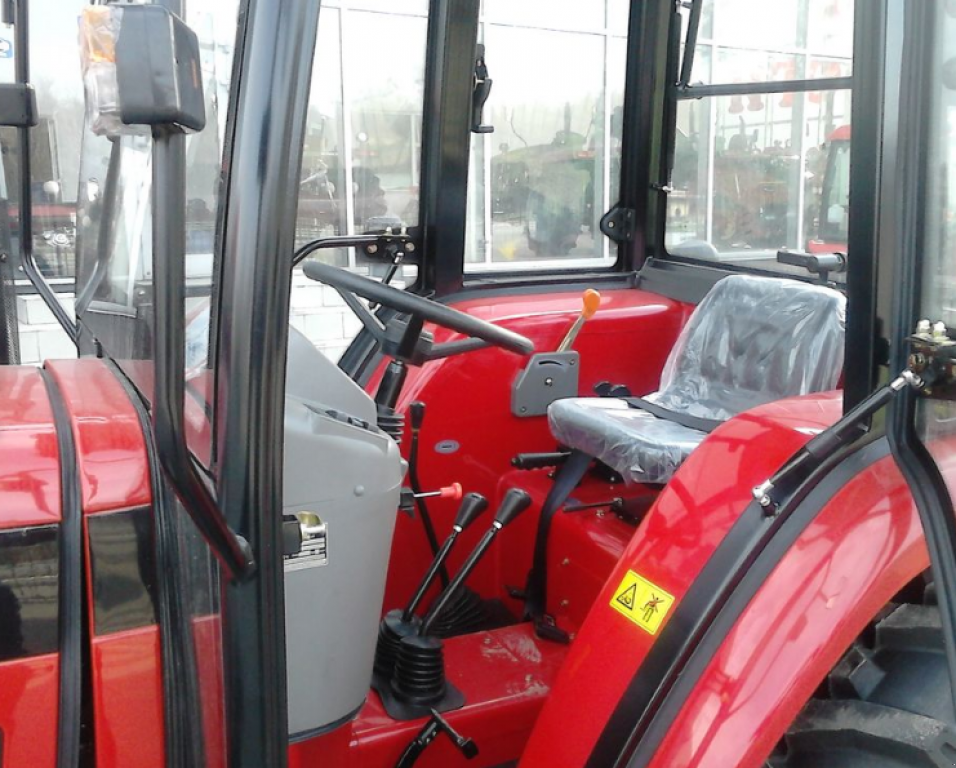 Hopfentraktor des Typs LOVOL Lovol 454C, Neumaschine in Київ (Bild 8)