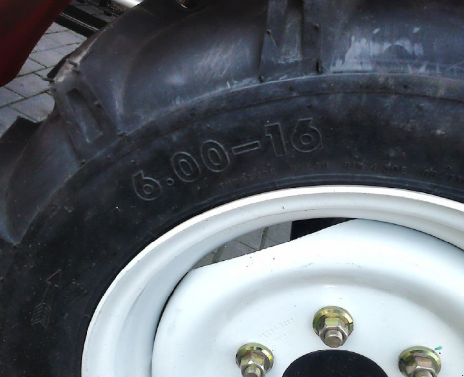 Hopfentraktor des Typs LOVOL 244 С, Neumaschine in Київ (Bild 3)