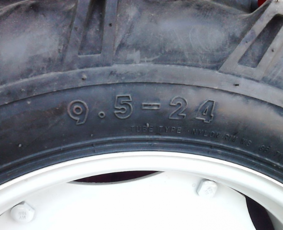 Hopfentraktor des Typs LOVOL 244 С, Neumaschine in Київ (Bild 4)