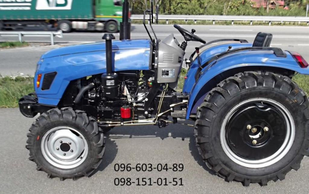 Hopfentraktor des Typs Kioti NX4510C, Neumaschine in Київ (Bild 3)