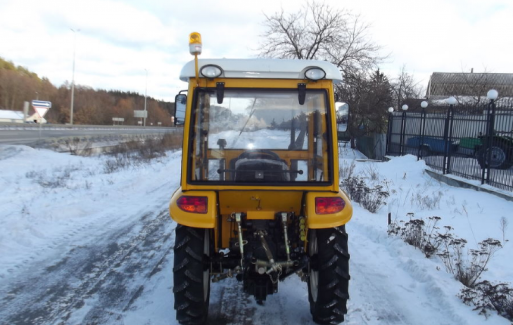 Hopfentraktor des Typs Dong Feng DF 244, Neumaschine in Київ (Bild 2)