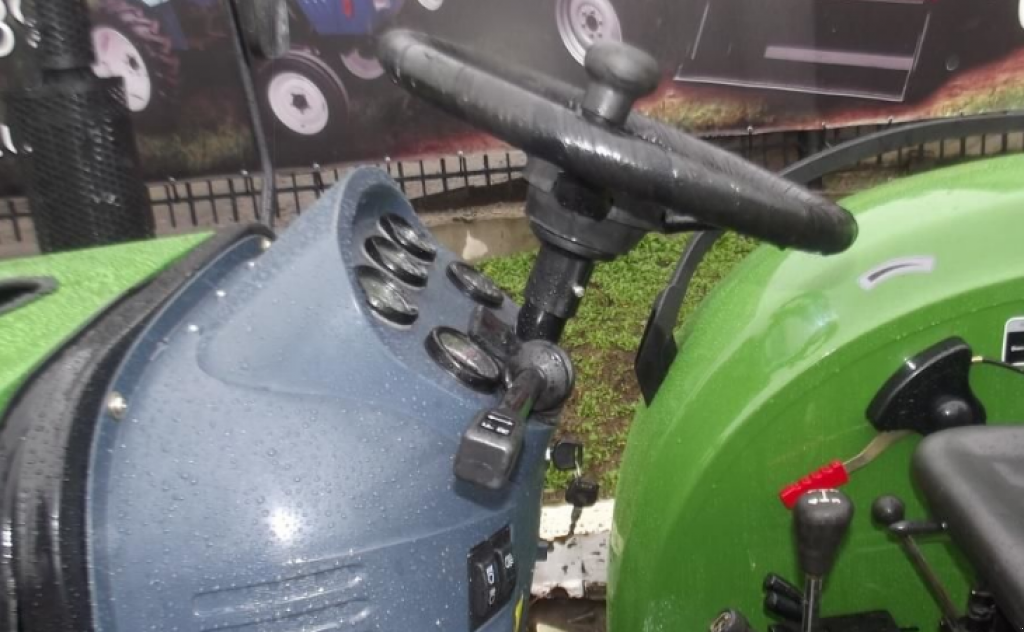 Hopfentraktor des Typs Zoomlion RF-244, Gebrauchtmaschine in Київ (Bild 5)