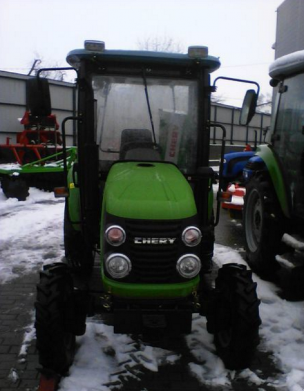 Hopfentraktor des Typs Zoomlion RF-354B, Neumaschine in Київ (Bild 2)