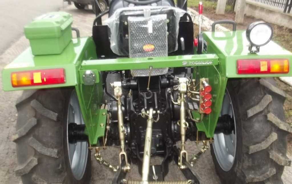 Hopfentraktor des Typs Zoomlion RF-354B, Neumaschine in Київ (Bild 8)