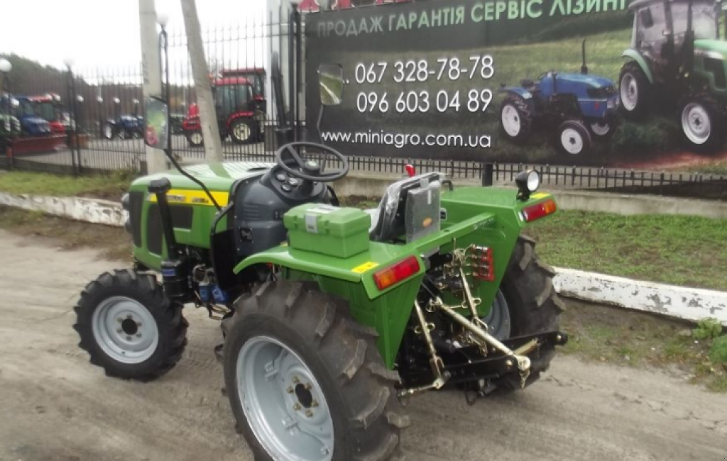 Hopfentraktor des Typs Zoomlion RF-354B, Neumaschine in Київ (Bild 4)