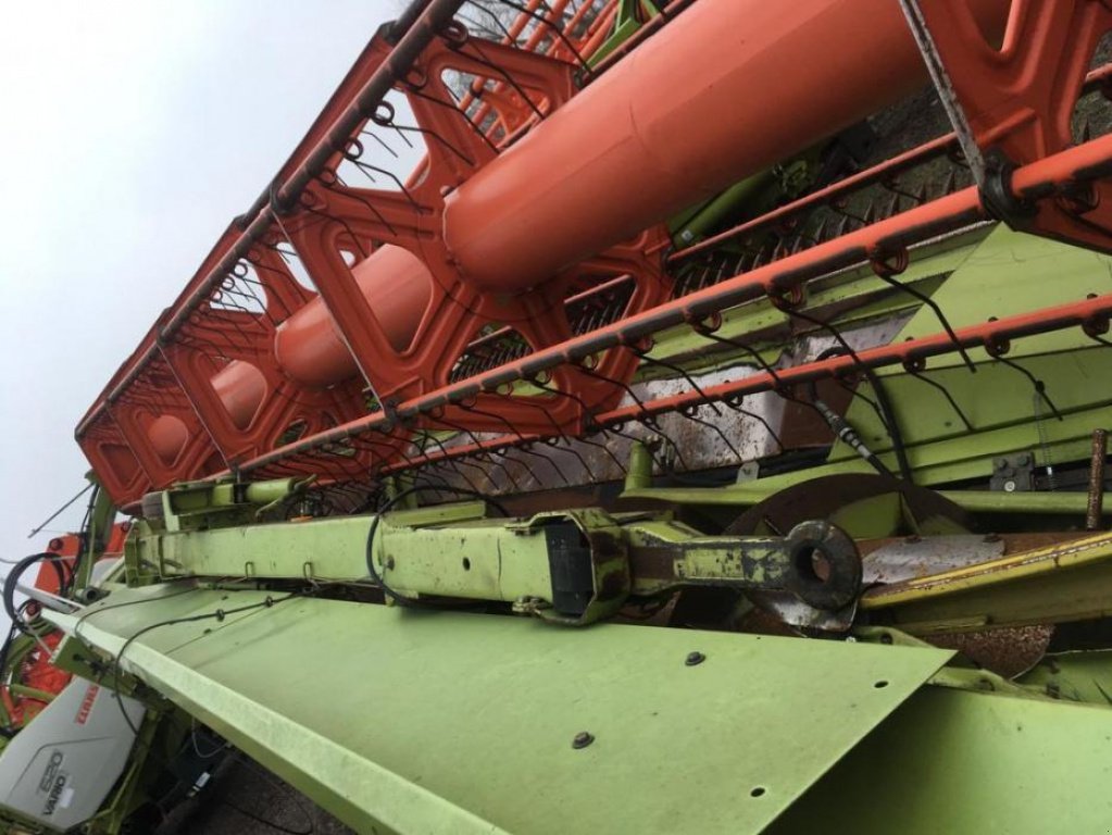 Oldtimer-Mähdrescher des Typs CLAAS Lexion 480, Neumaschine in Володарка (Bild 9)