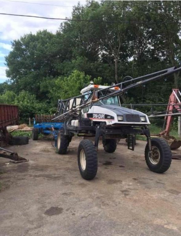 Selbstfahrspritze des Typs CHALLENGER SpraCoupe 4440, Gebrauchtmaschine in Володарка (Bild 1)