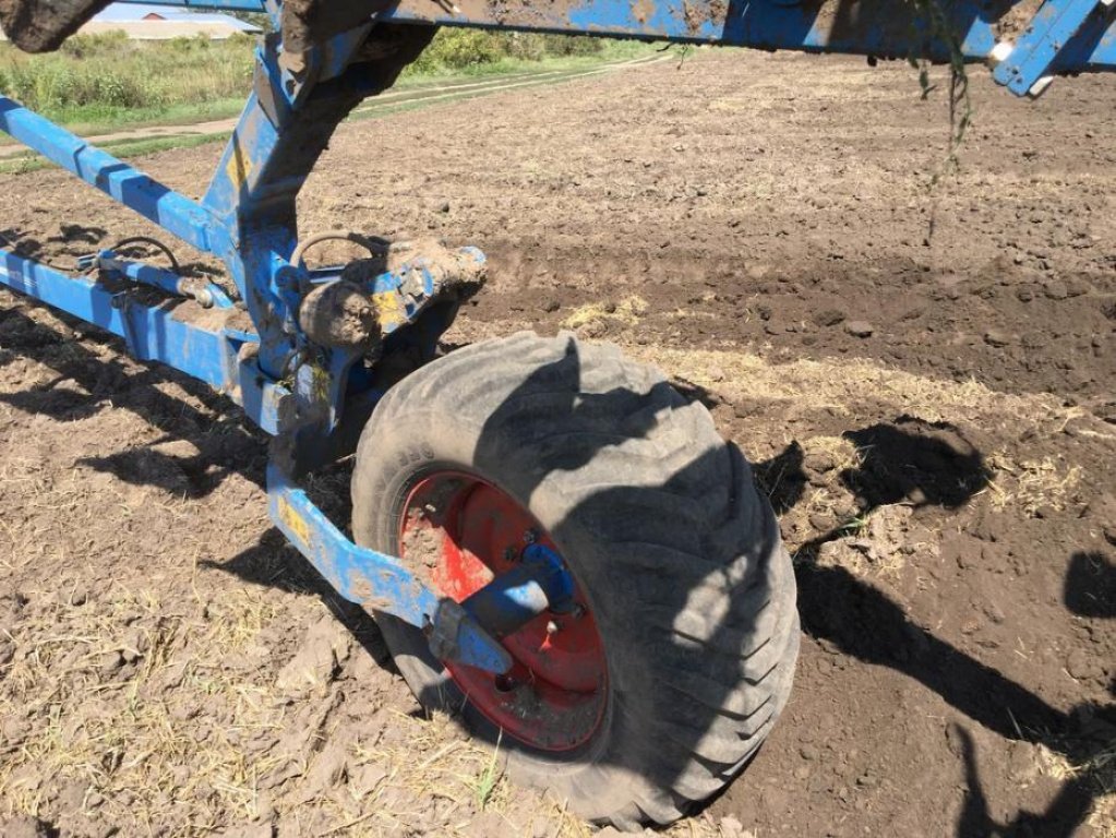 Scheibenpflug des Typs Lemken EuroDiamant 11 8+1, Gebrauchtmaschine in Володарка (Bild 2)