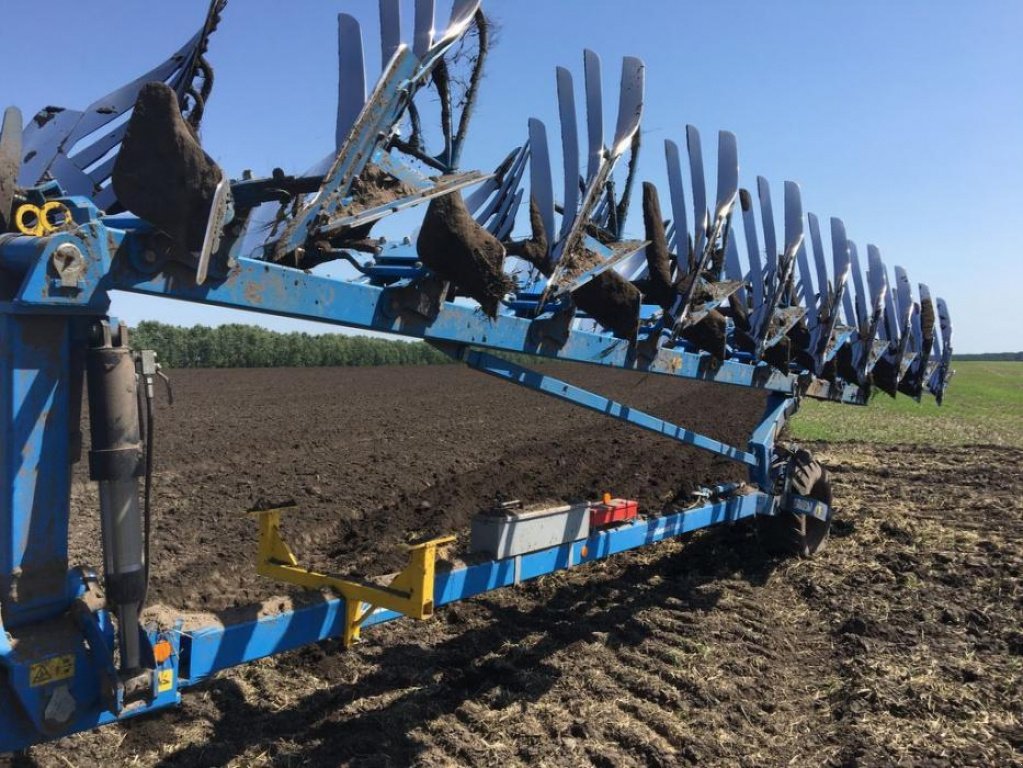 Scheibenpflug des Typs Lemken EuroDiamant 11 8+1, Gebrauchtmaschine in Володарка (Bild 8)