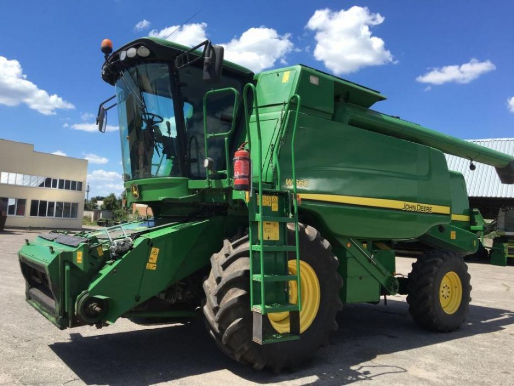 Oldtimer-Mähdrescher des Typs John Deere W660, Gebrauchtmaschine in Володарка (Bild 1)