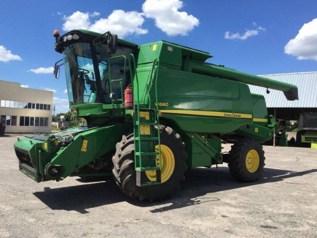 Oldtimer-Mähdrescher des Typs John Deere W660, Gebrauchtmaschine in Володарка (Bild 10)