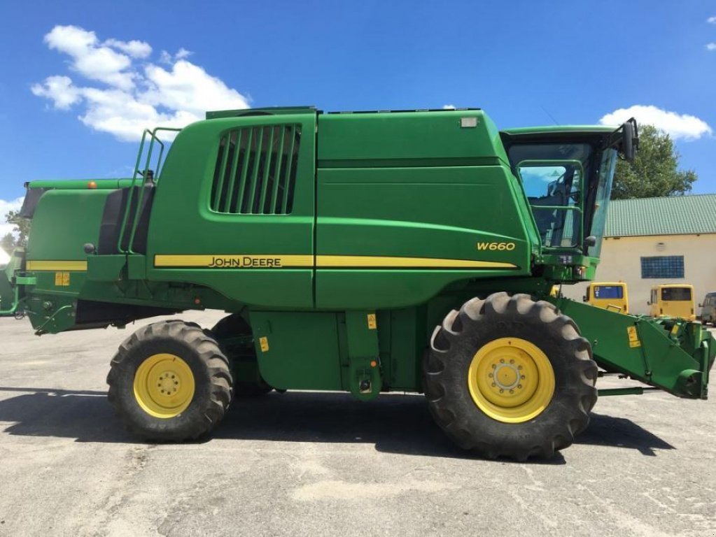 Oldtimer-Mähdrescher des Typs John Deere W660, Gebrauchtmaschine in Володарка (Bild 4)