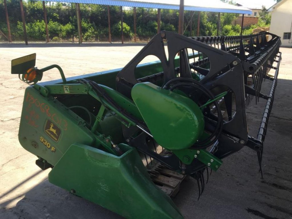 Schneidwerk des Typs John Deere 930F, Gebrauchtmaschine in Володарка (Bild 8)